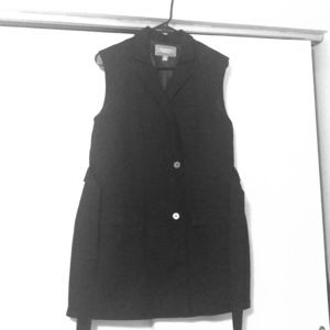 Simply Vera Wang black button dress